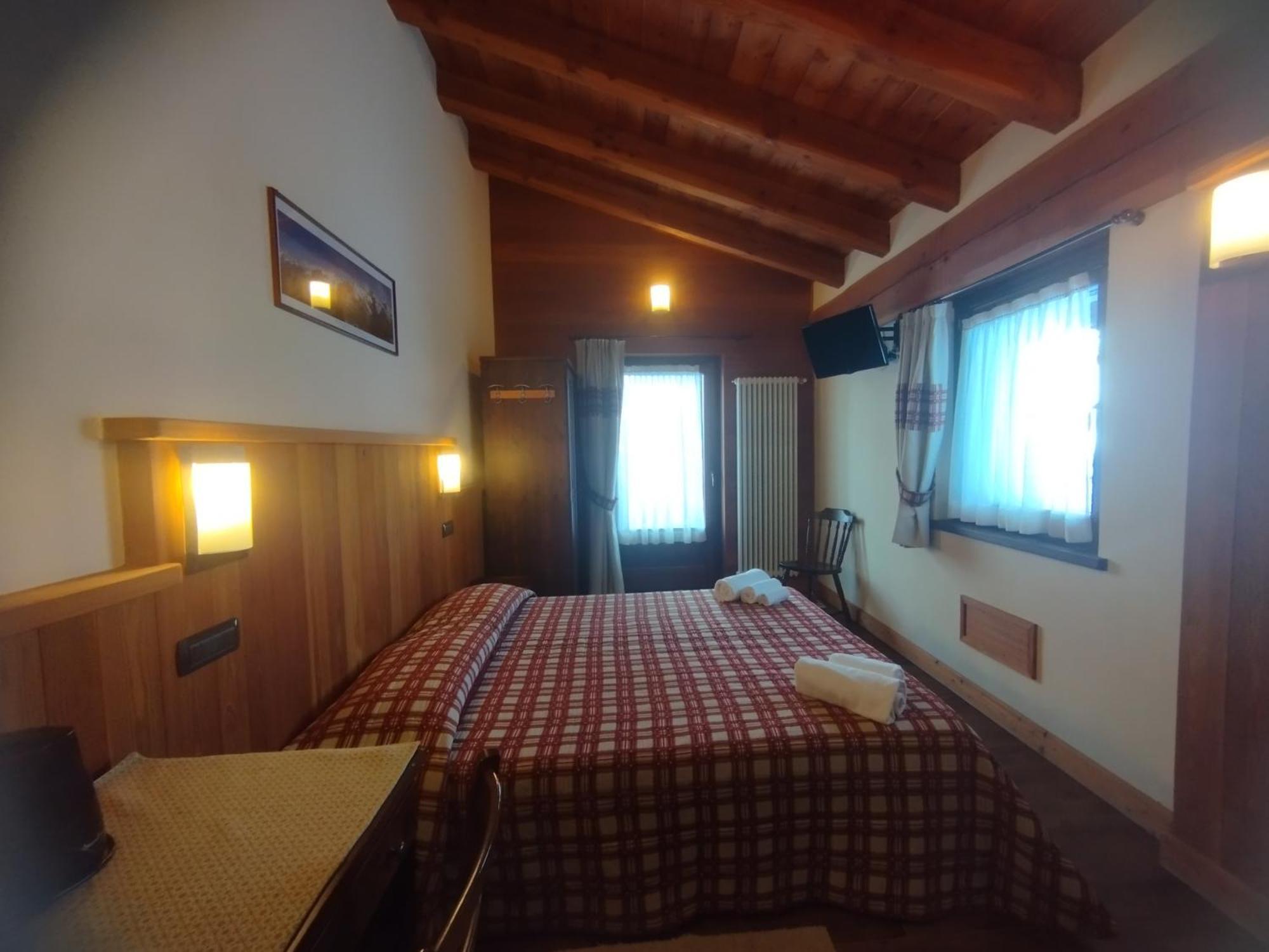 Villa Americana Chambres d'Hotes Champoluc Exterior foto