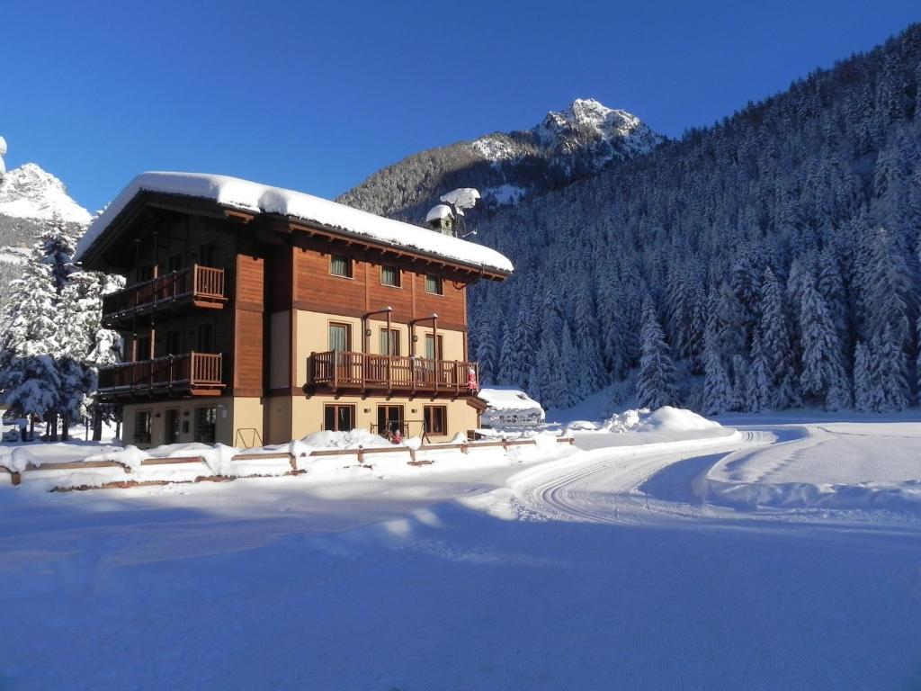 Villa Americana Chambres d'Hotes Champoluc Exterior foto